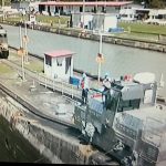 The mules steadied us in the locks